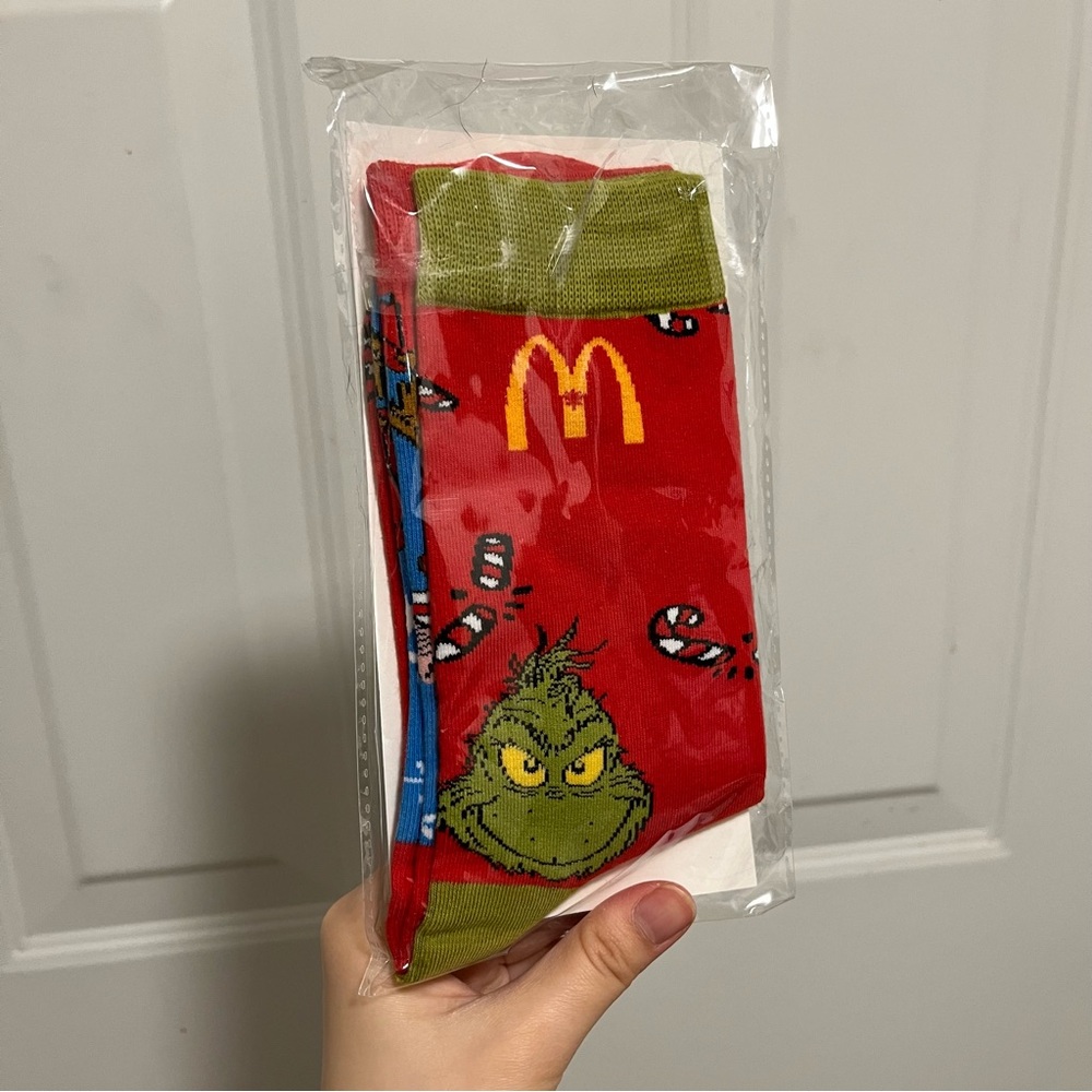 McDonald’s The Grinch Limited Edition Mismatched Socks!